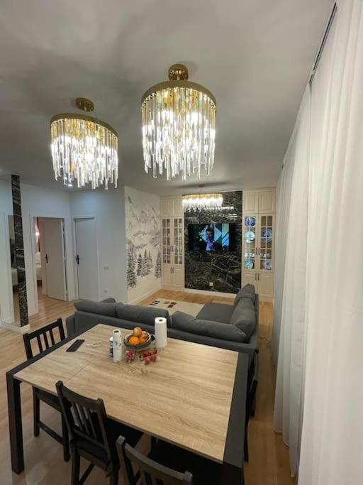 Confortable, Au Centre-Ville Saint-Claude Extérieur photo